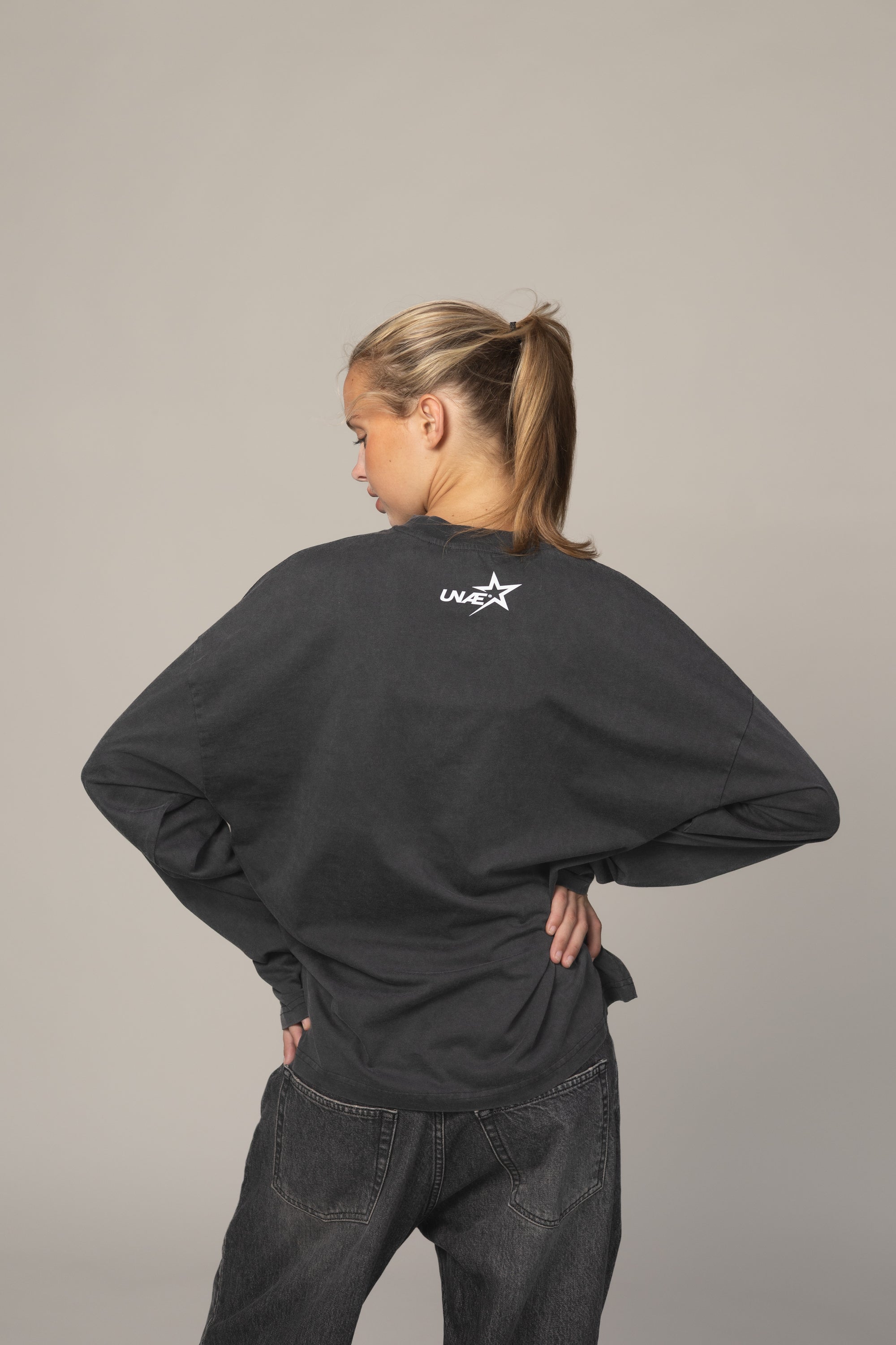 STARLIGHT // LongSleeve — VINTAGE BLACK